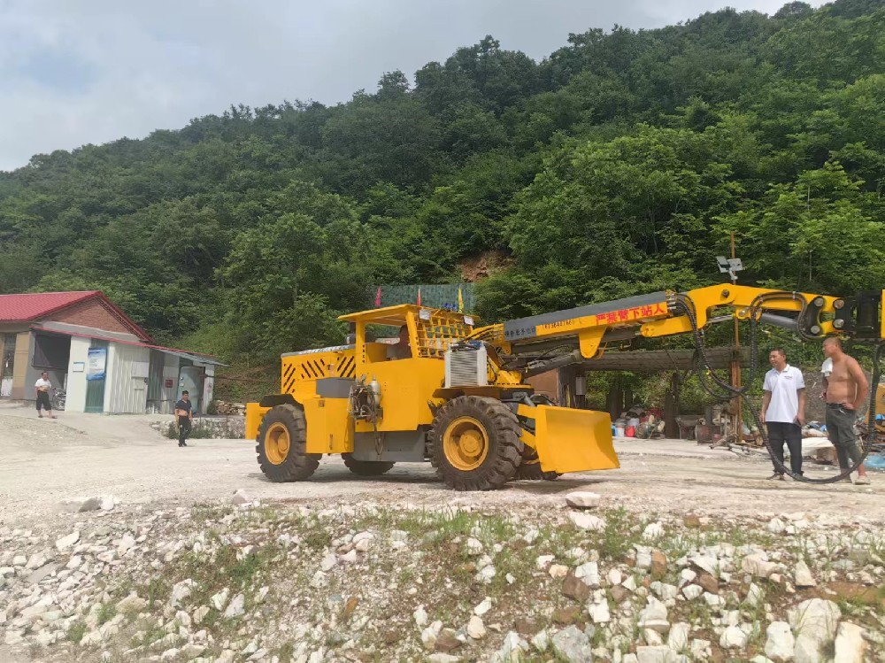 礦用井下撬毛臺(tái)車下井過程#撬毛臺(tái)車生產(chǎn)廠家